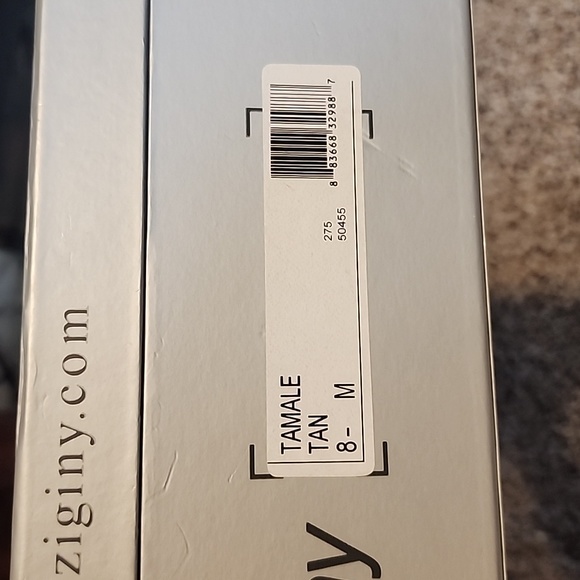 ZIGIny size 8 boots! - Picture 8 of 8